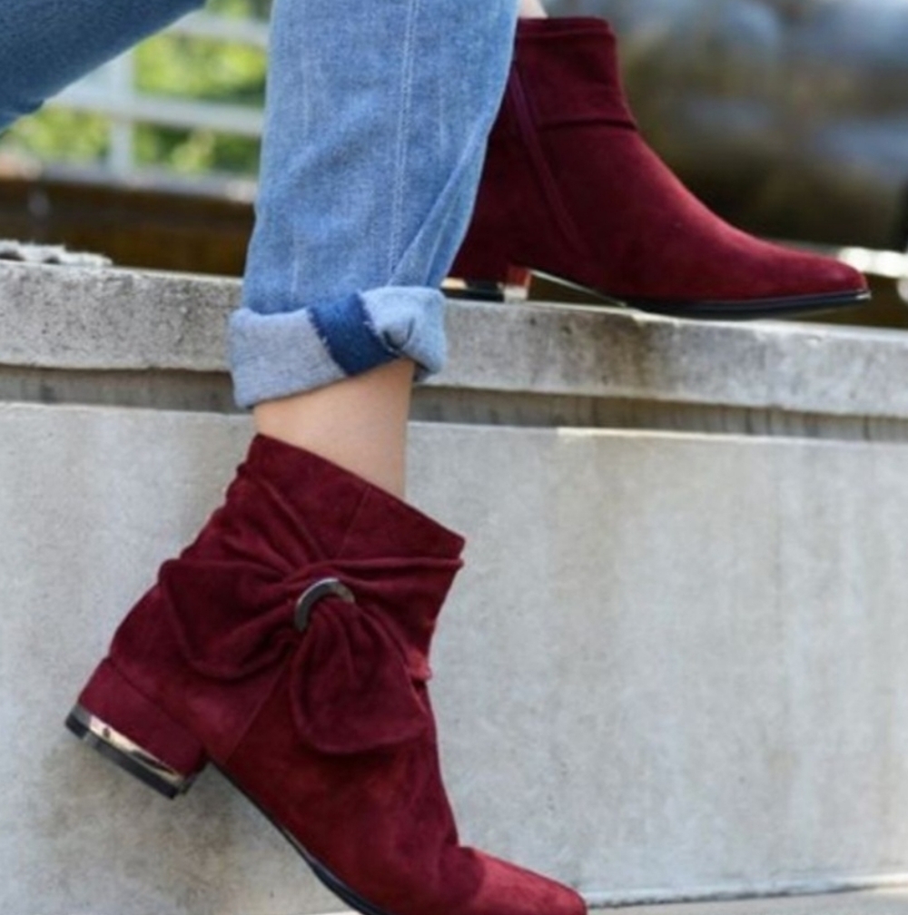 Burgundy 7.5 M Vaneli Suede Ankle Boots Low Heel  Bow Detail Side Zipper